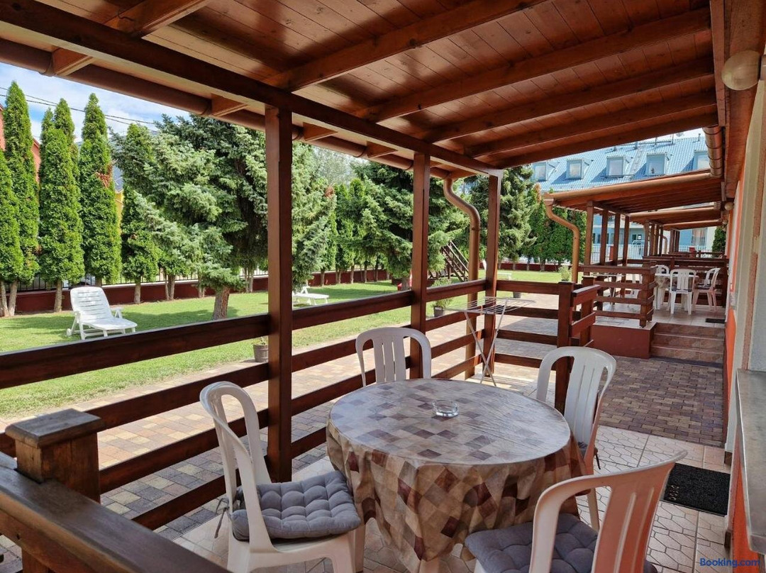 Boglarka Apartmanhazak