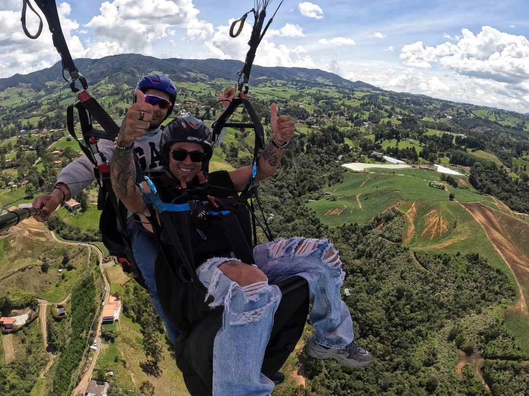 Parapente en Medellín Only Fly-麦德林必去景点