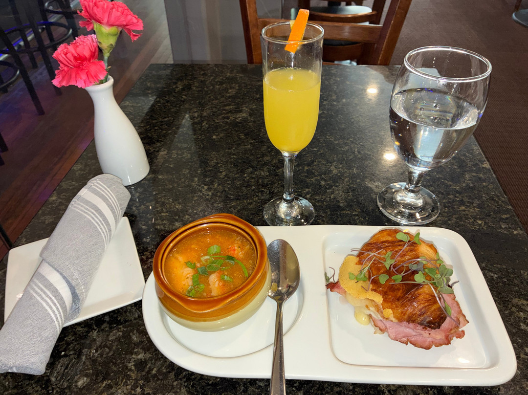 Bistro 317