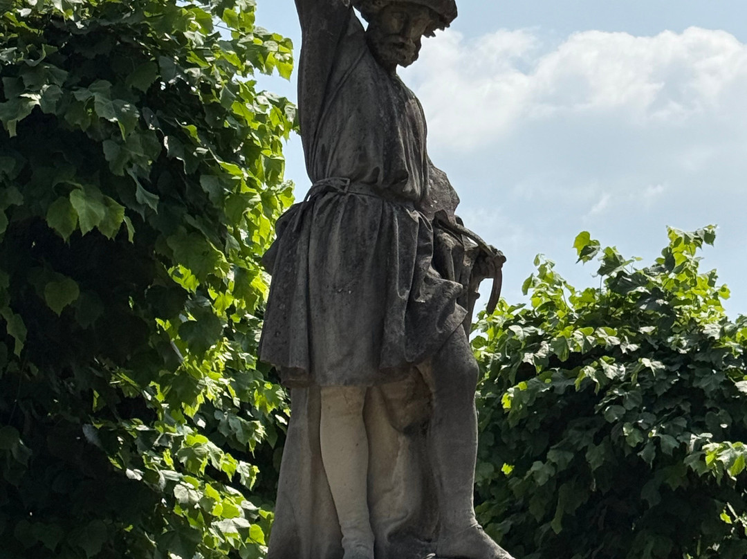 William Tell Statue (Statua di Guglielmo Tell)-卢加诺必去景点