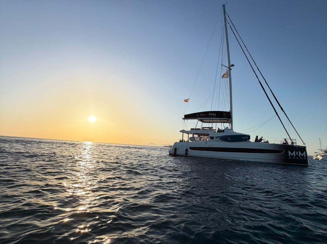 Med Cat Yachts-Les Botigues de Sitges必去景点