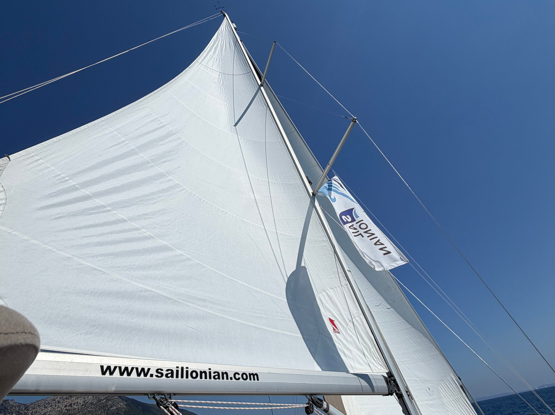 Sail Ionian Yacht Charter-莱夫卡扎必去景点