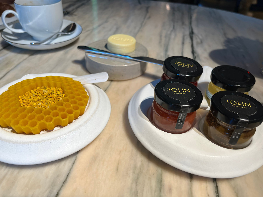JOHN Breakfast