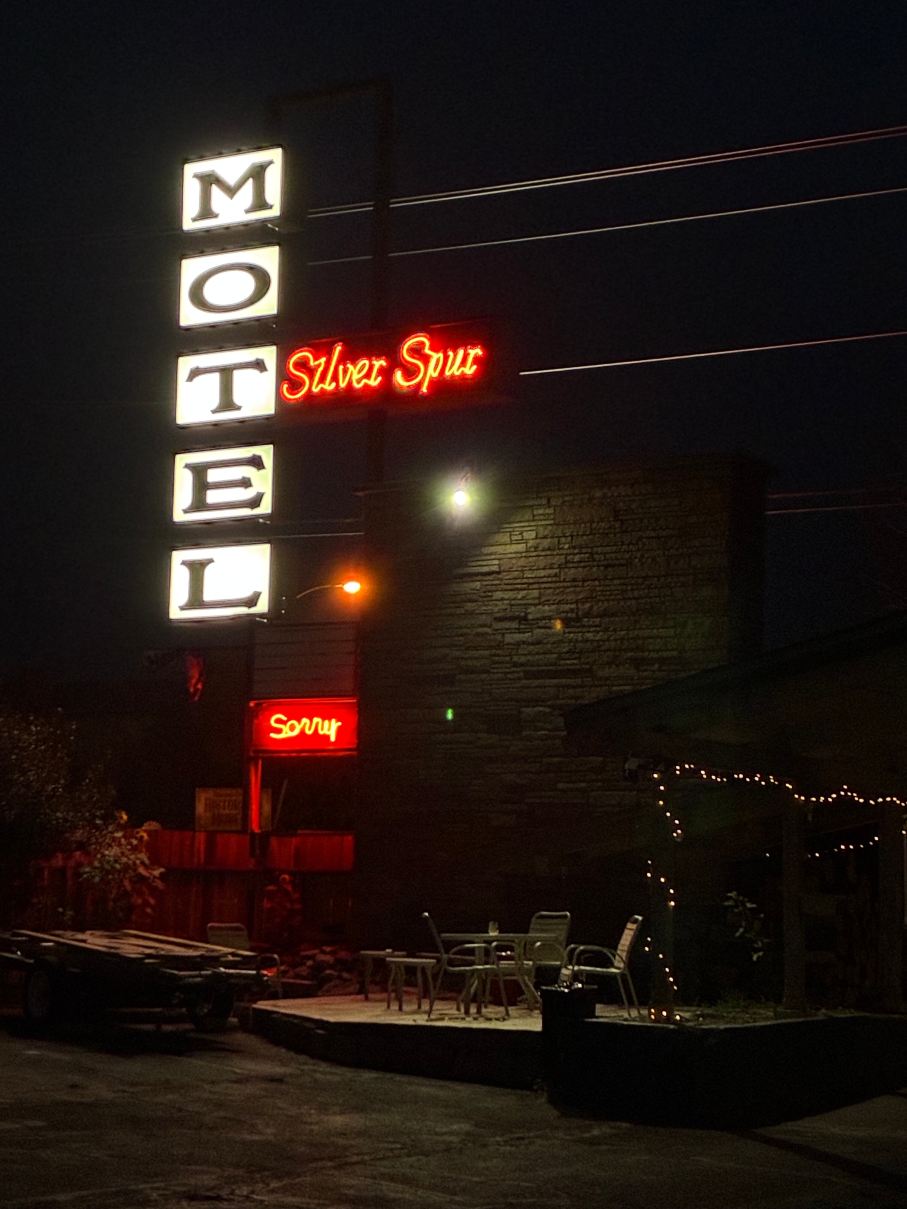 Oyo Silver Spur Burns Hwy 20-旅行者