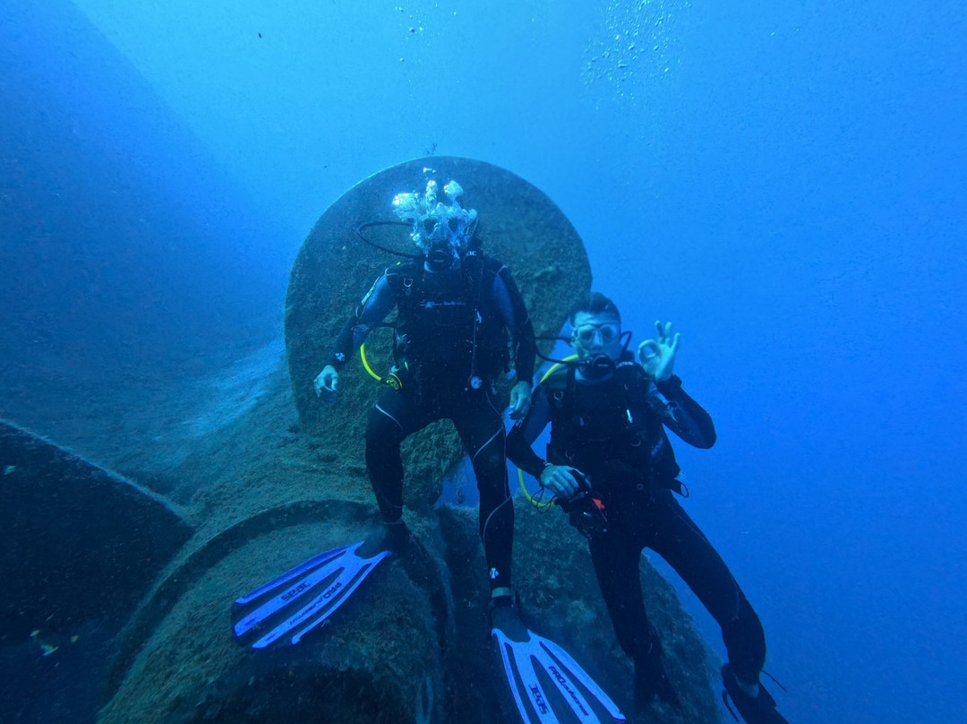 Pro Dive (Ex Blue Thunder Diving)-利马索尔必去景点