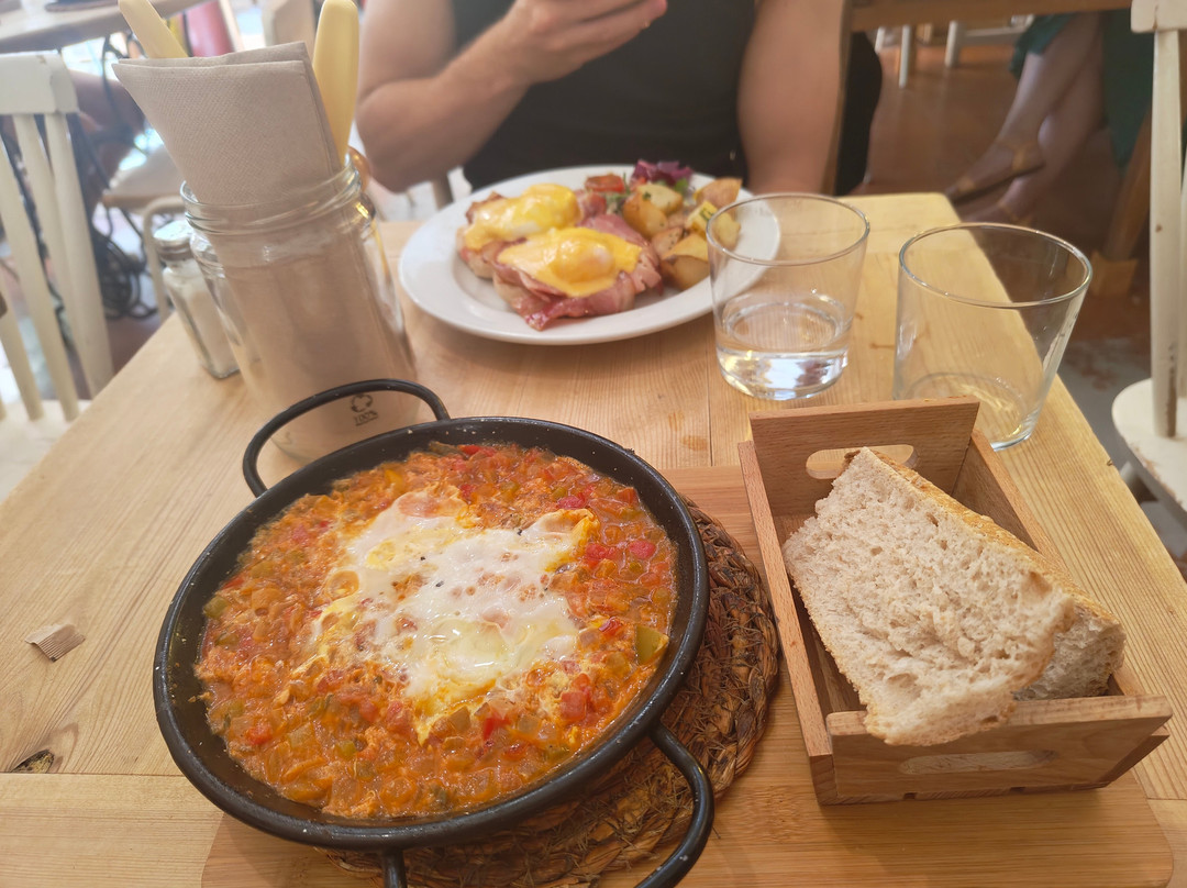 Billy Brunch & Lounge