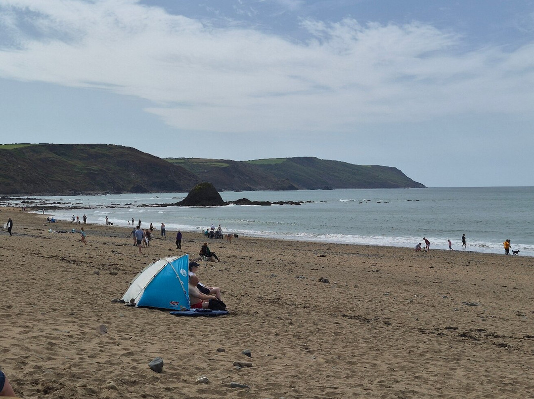 Black Rock Beach-Widemouth Bay必去景点