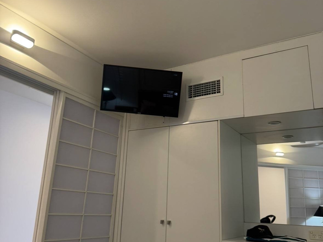 锌努萨-内塔尼亚胡小屋主图