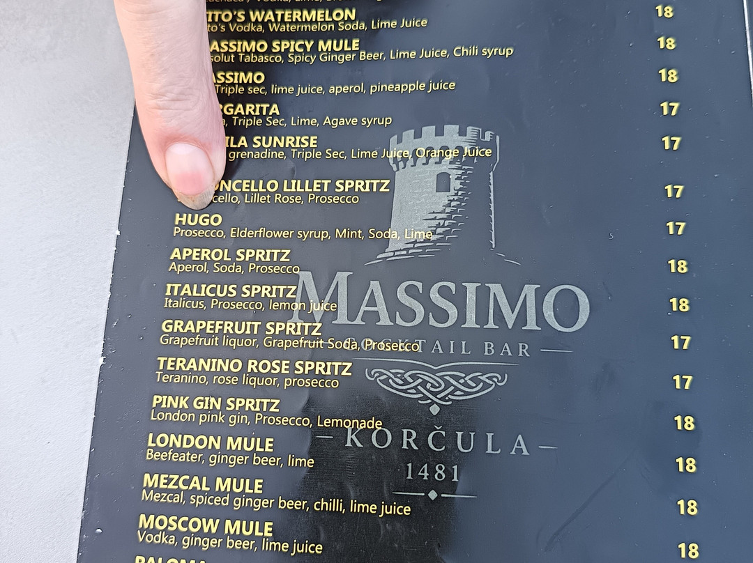 Massimo Cocktail Bar-科尔丘拉镇必去景点