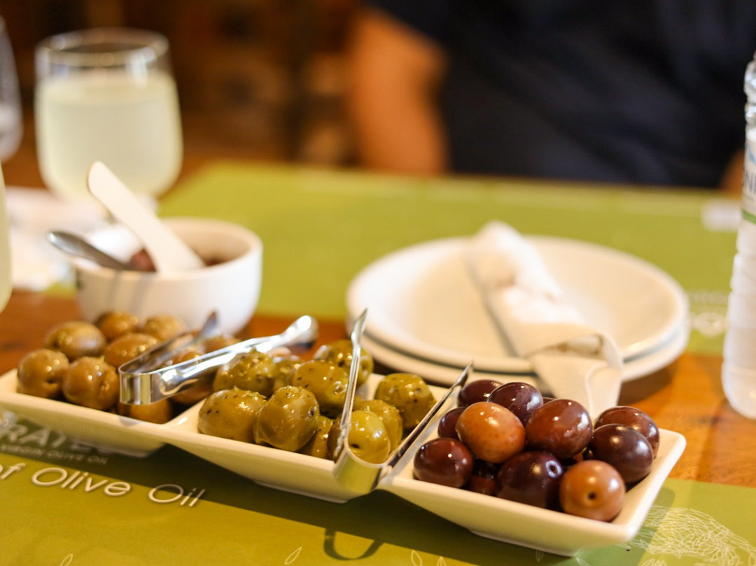 socrates olive oil tasting-Itea必去景点