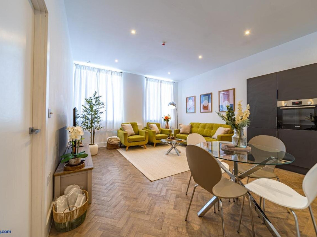 The Essex Apartments - Ashby House