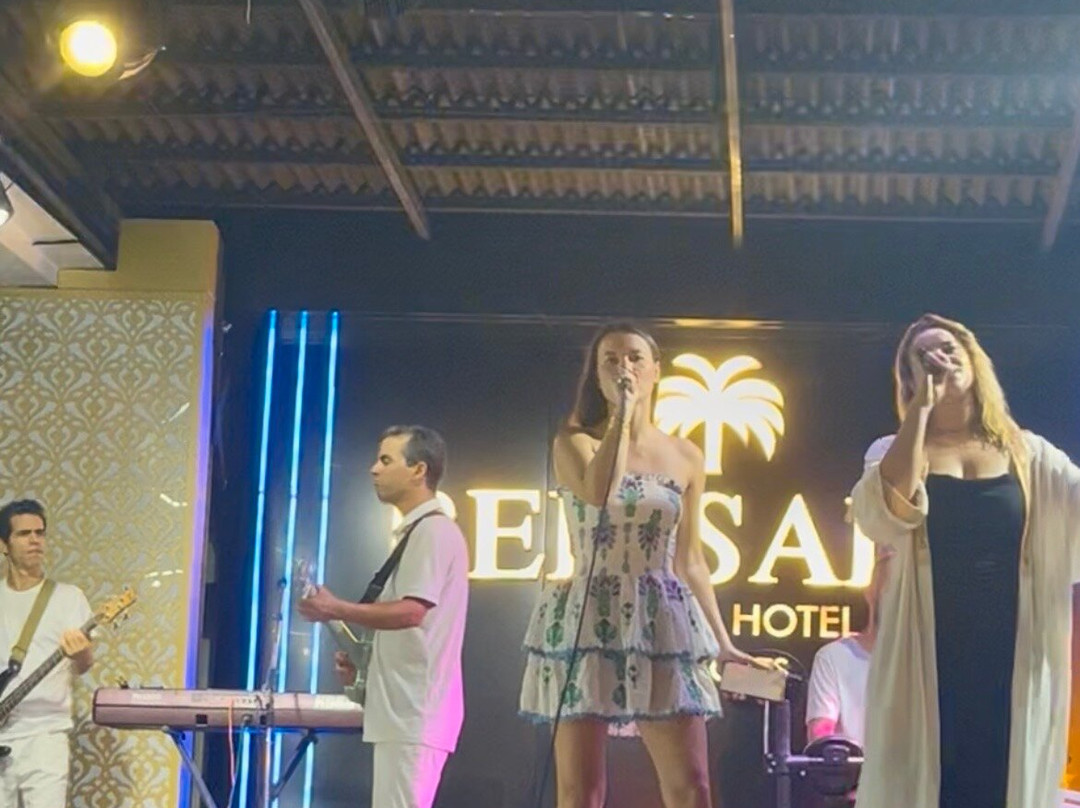 亚尔雷迪纳酒店主图