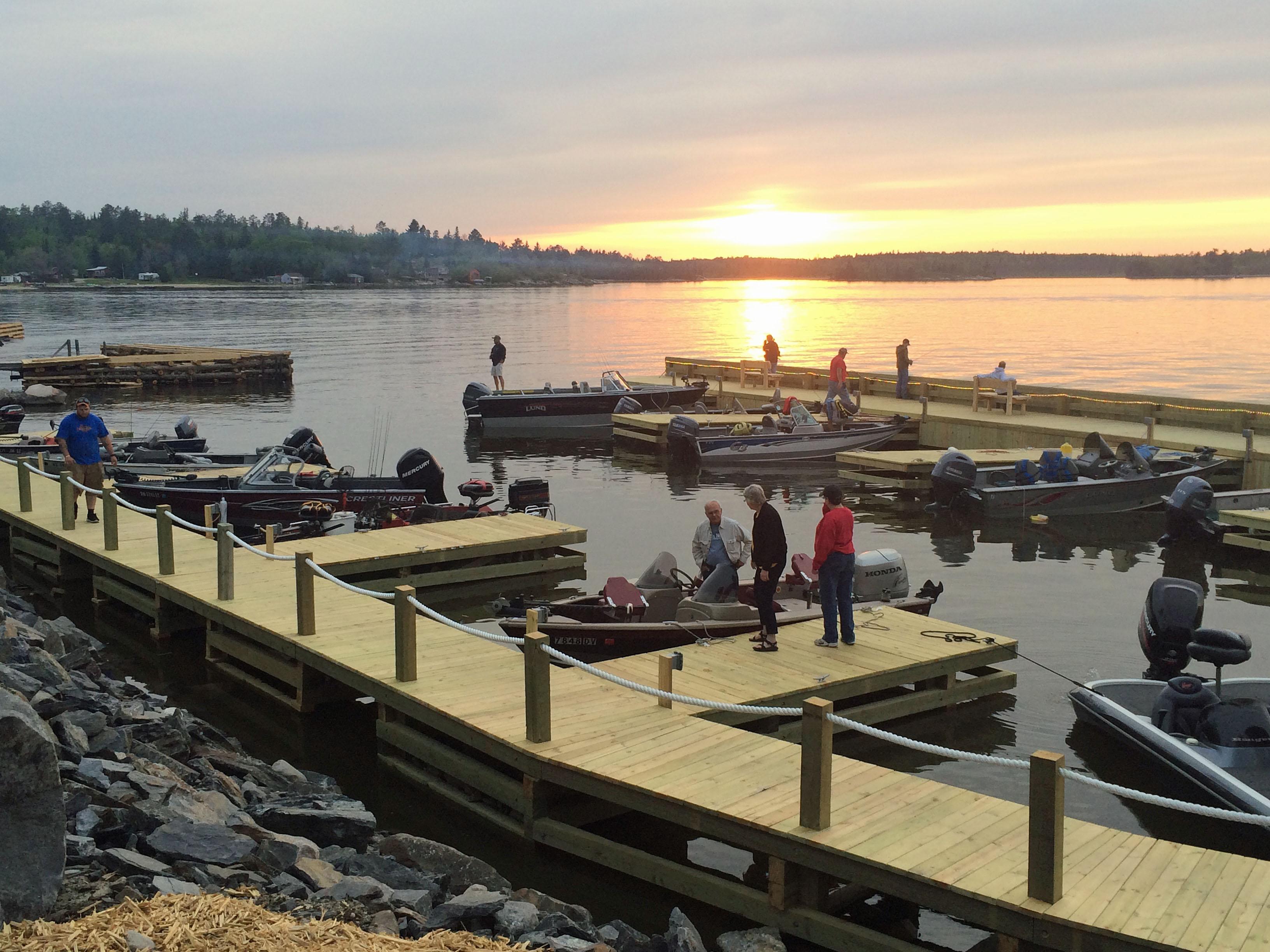 Driftwood Lodge Resort-官方