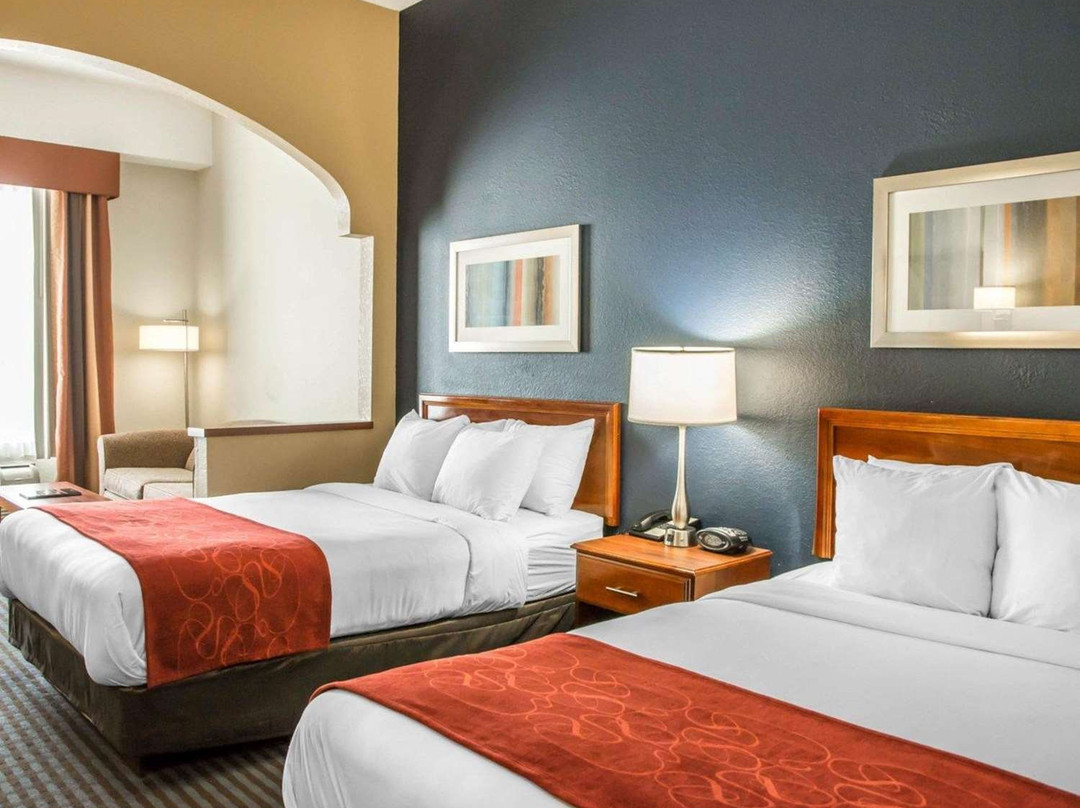 Comfort Suites Newport - Cincinnati Riverfront主图