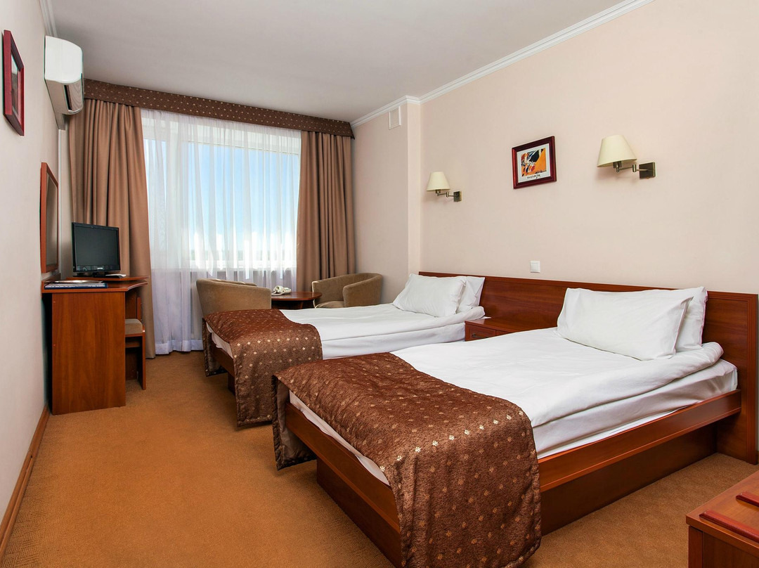 Stavchany酒店住宿-Suputnyk Hotel