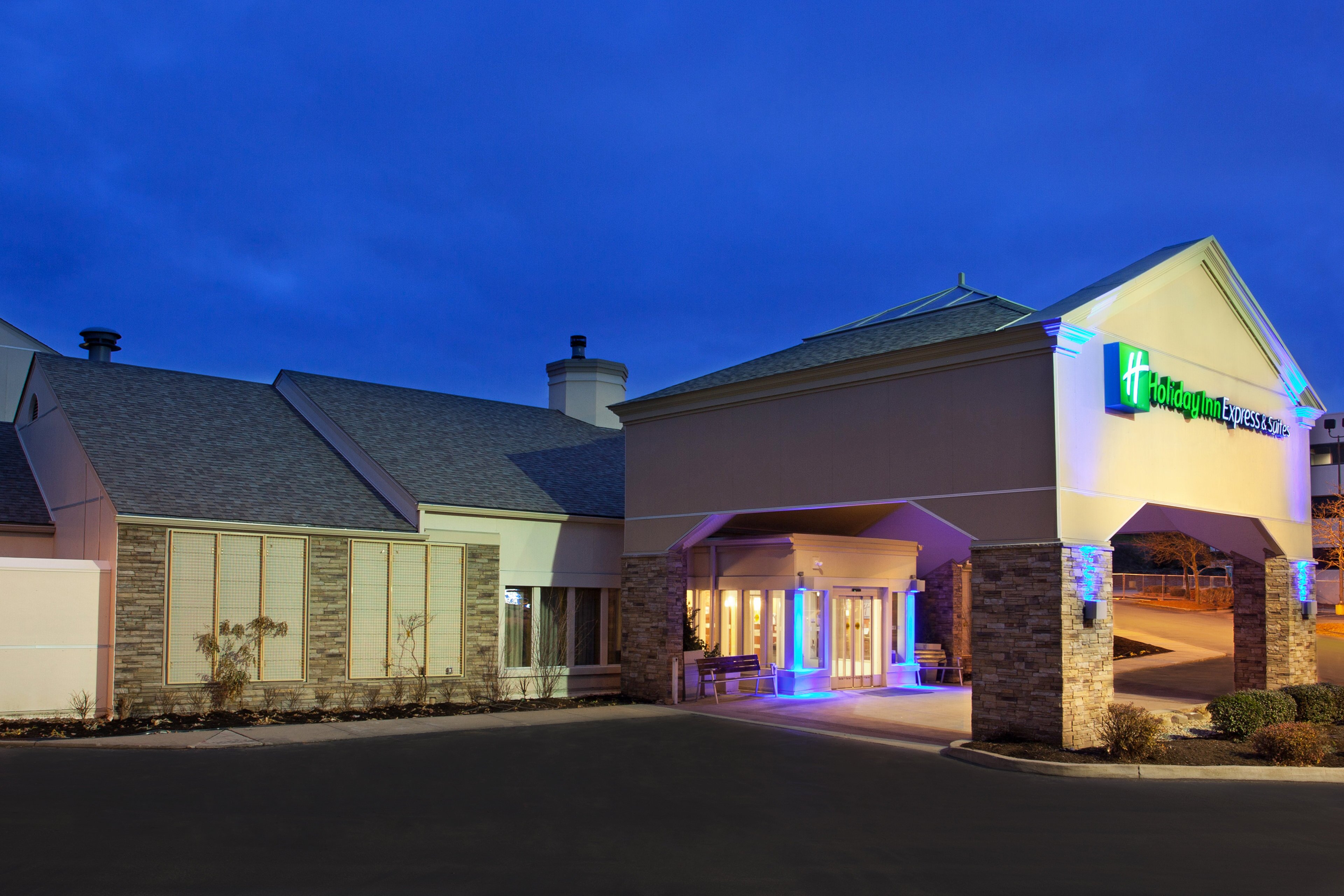 Holiday Inn Express & Suites Pittsburgh Airport, an IHG hotel-官方