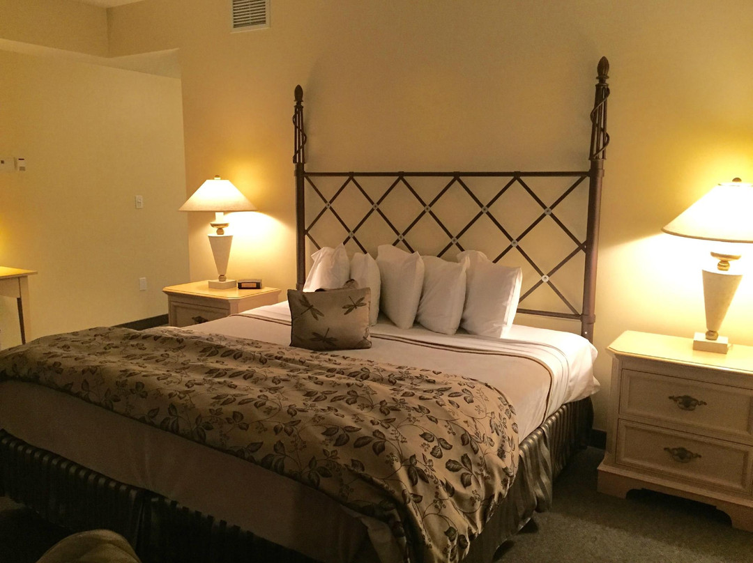 Annex Room Restaurant & Inn