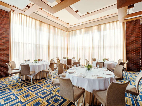 哈佛广场查尔斯酒店主图