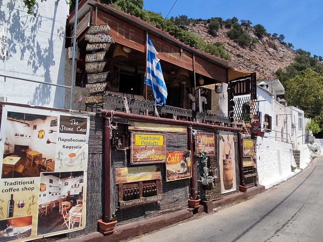 The Stone Cave-Platania必去景点
