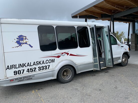 Airlink Shuttle and Tours-费尔班克斯必去景点