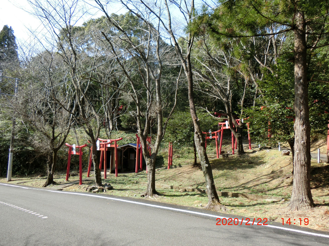 Yoneyama Inari Daimyojin Shrine景点图片