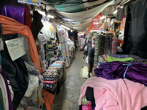Yen Chow Fabric Market-香港必去景点