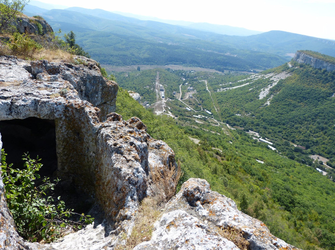 Tepe Kermen Cave City景点图片