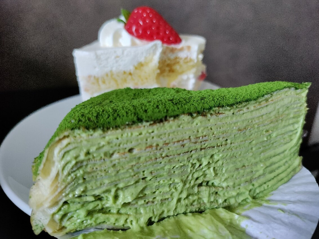 Patisserie Hungry Dinosaur