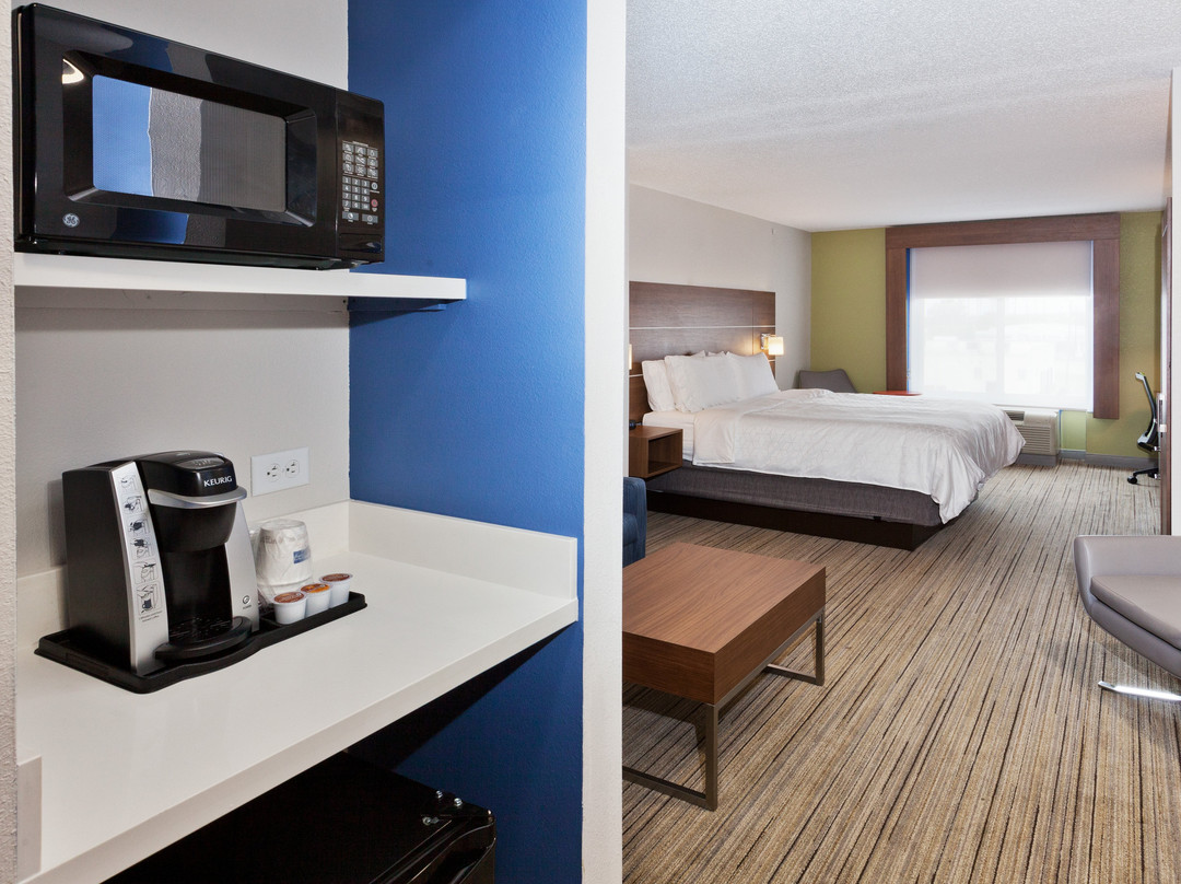 Holiday Inn Express & Suites Dothan North By IHG主图