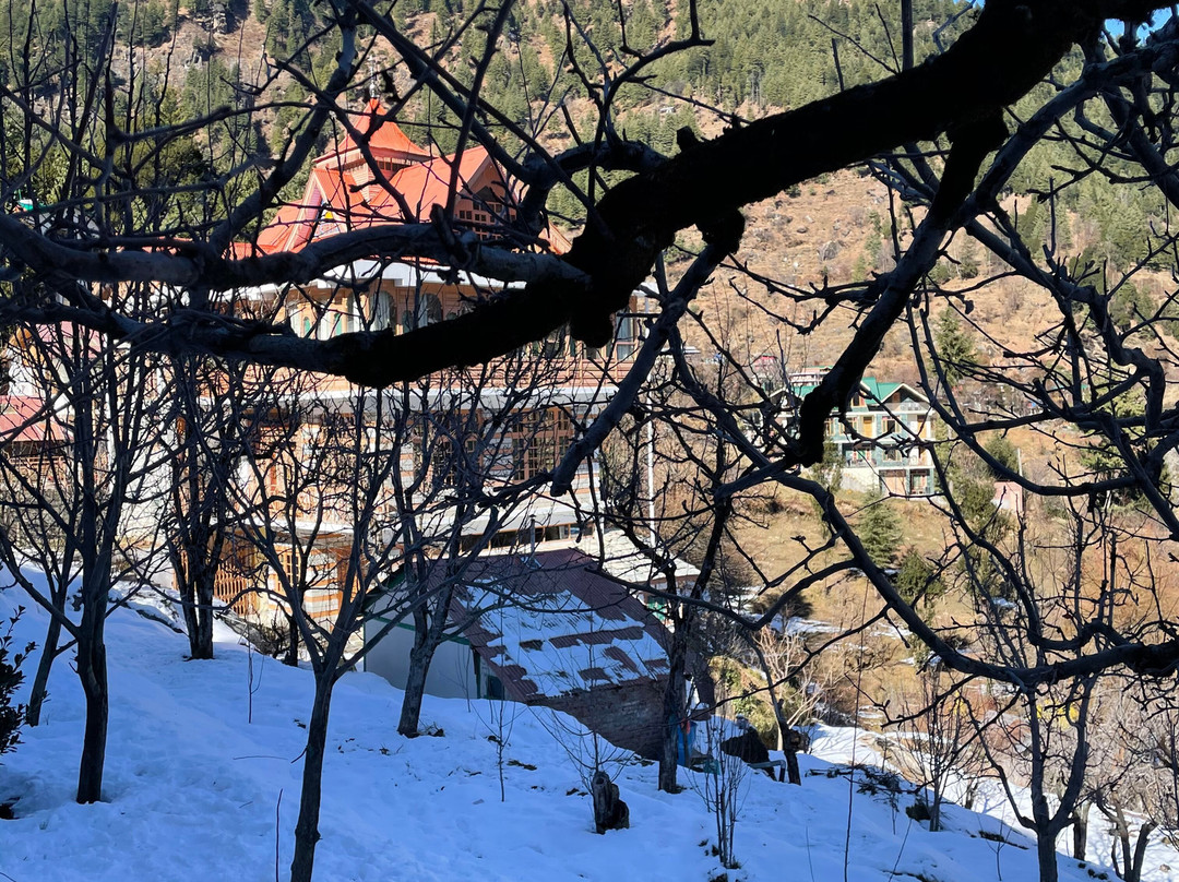 雪冠庄园酒店主图