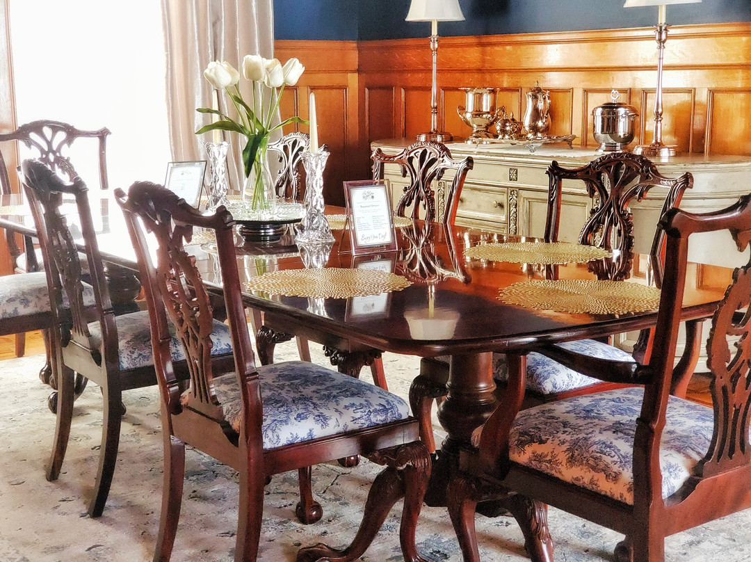 The Old Library Inn主图