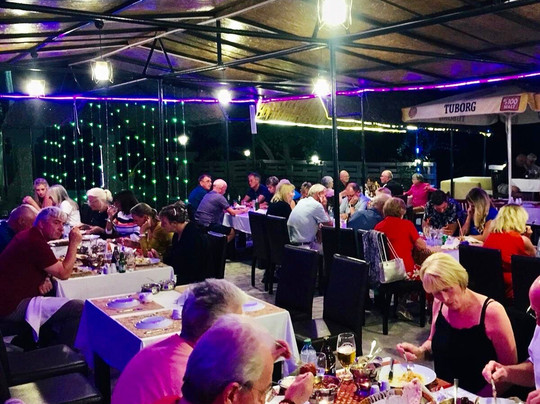 别墅俱乐部酒店主图