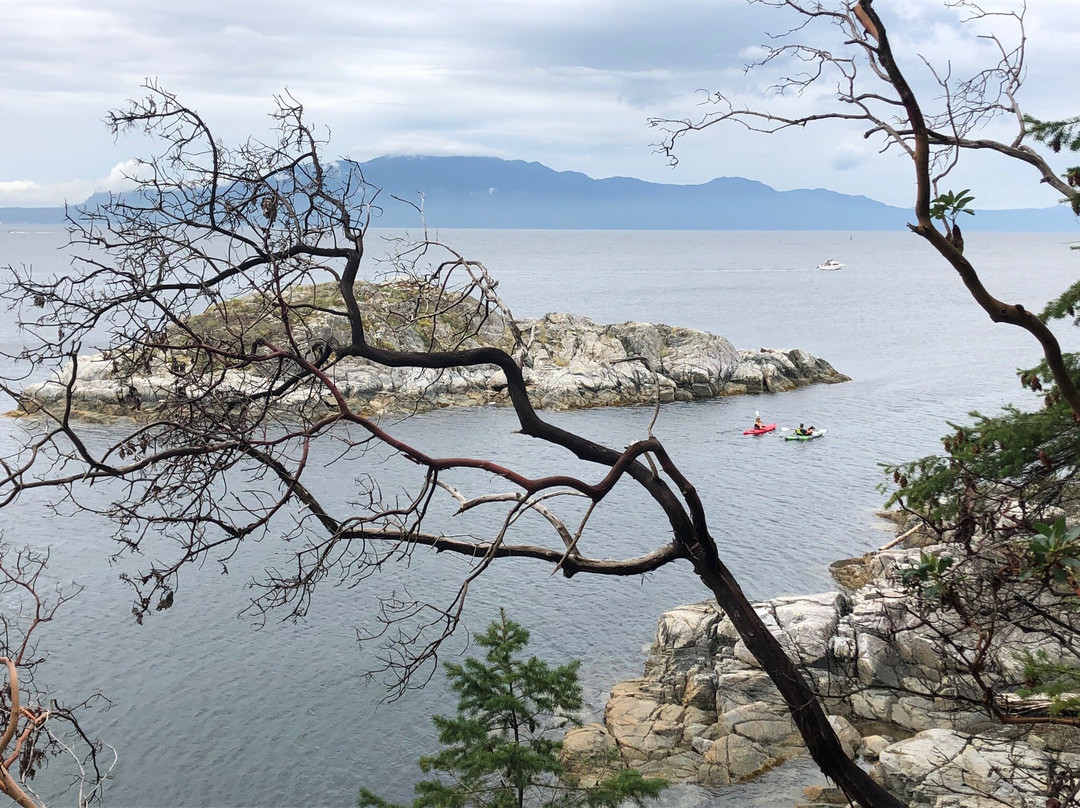 Smuggler Cove Marine Provincial Park-Halfmoon Bay必去景点
