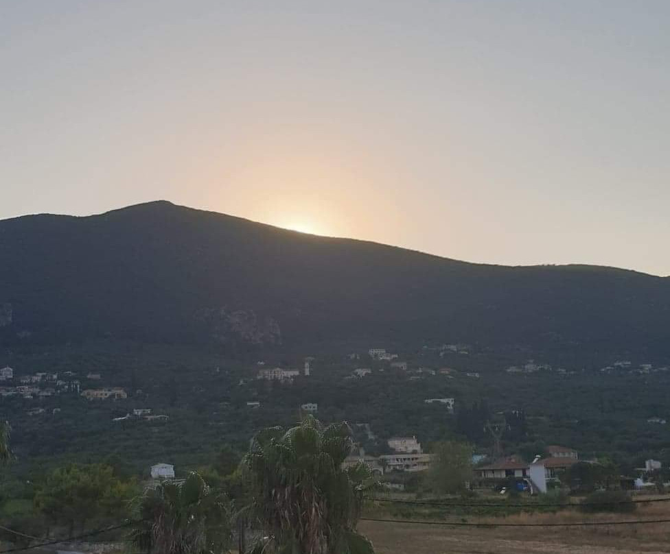 Panorama Studios Apartments主图