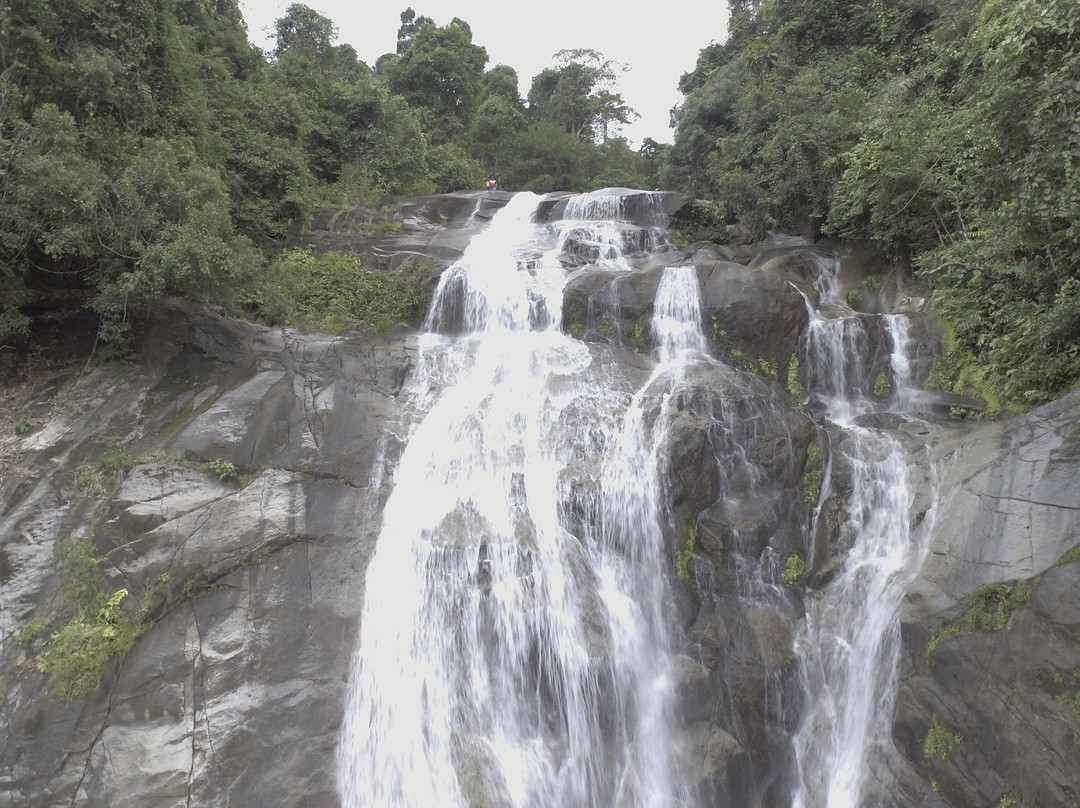 Jangkar Waterfalls-Lundu Town必去景点