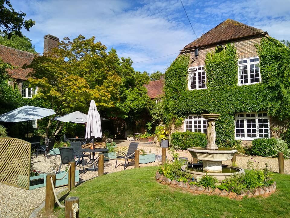 Howfield Manor Hotel主图