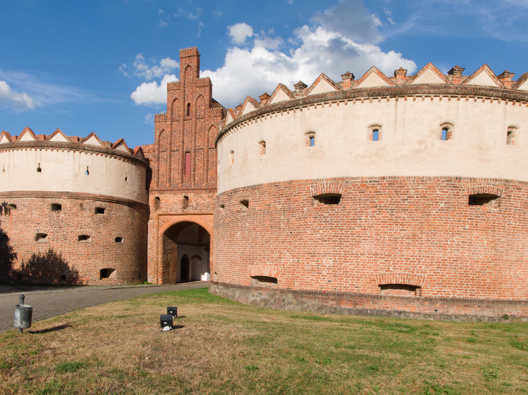 Salzwedeler Tor Und Stadtbefestigung-Gardelegen必去景点