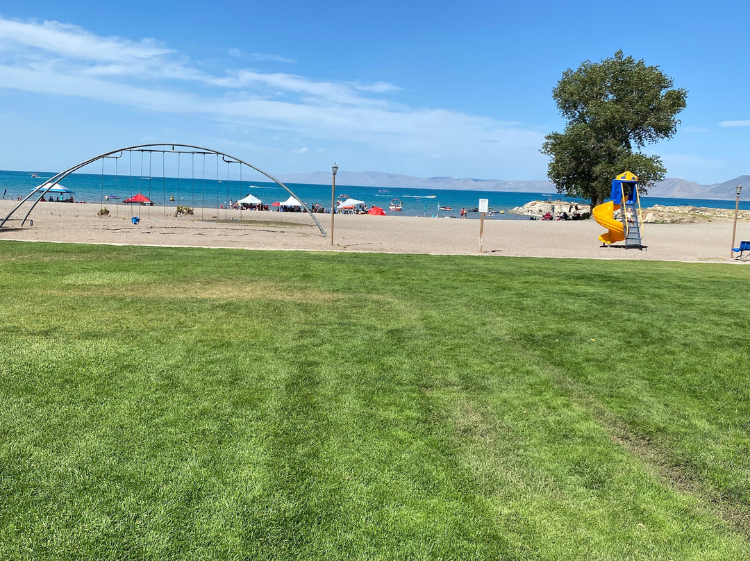 Ideal Beach Resort主图