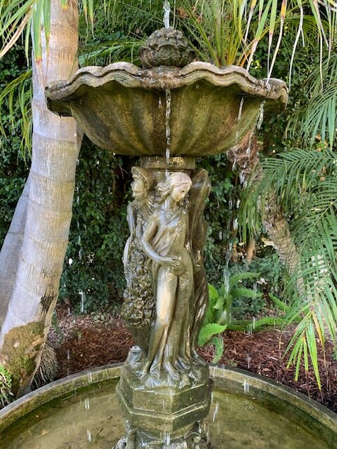 辛普森之家酒店主图