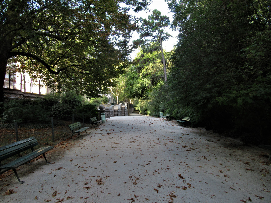Square René-Le Gall景点图片