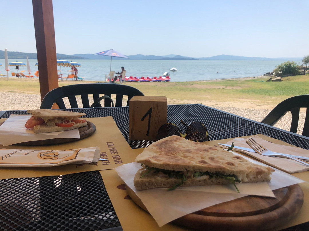 Sualzo Beach-Passignano sul Trasimeno必去景点