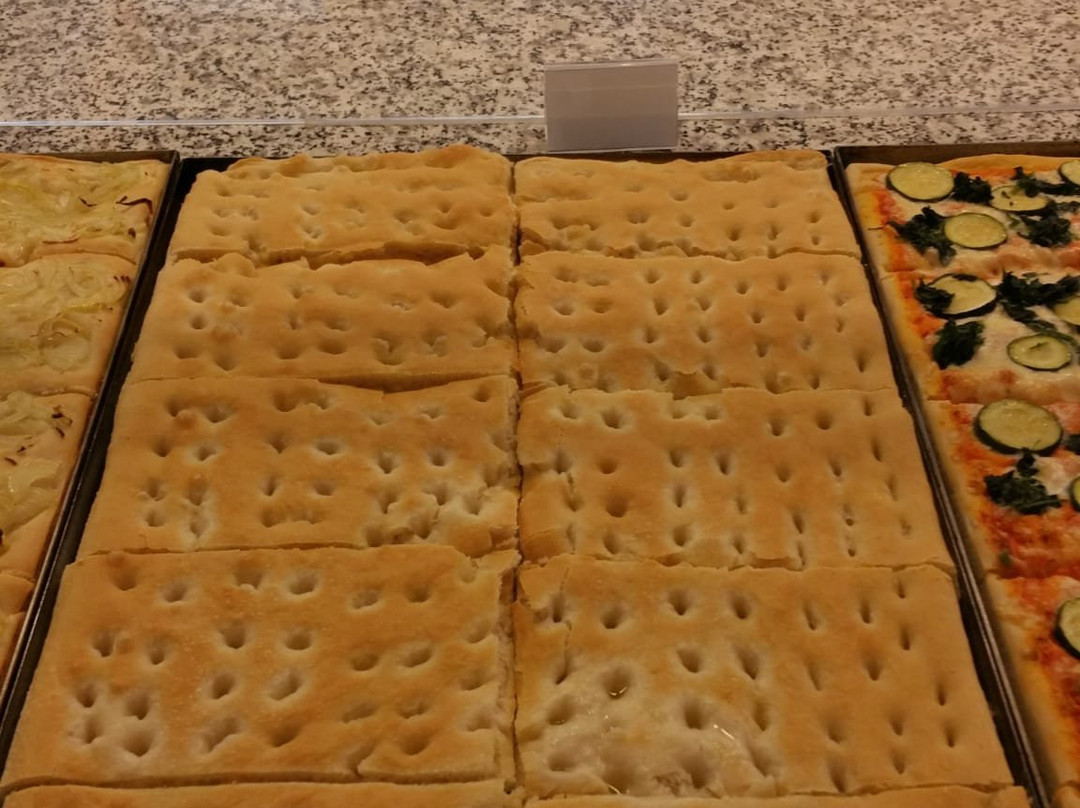 Pizzeria Paolo Taglio Pizza