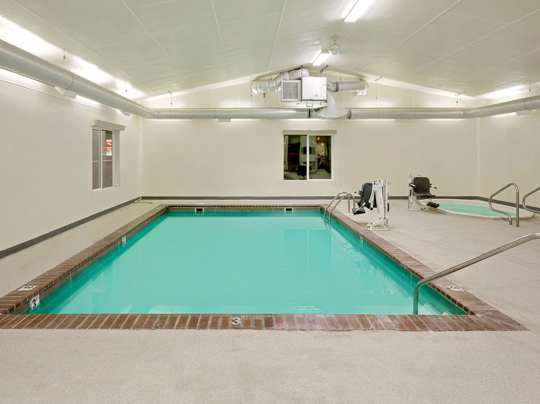 Super 8 by Wyndham Belgrade/Bozeman Airport主图