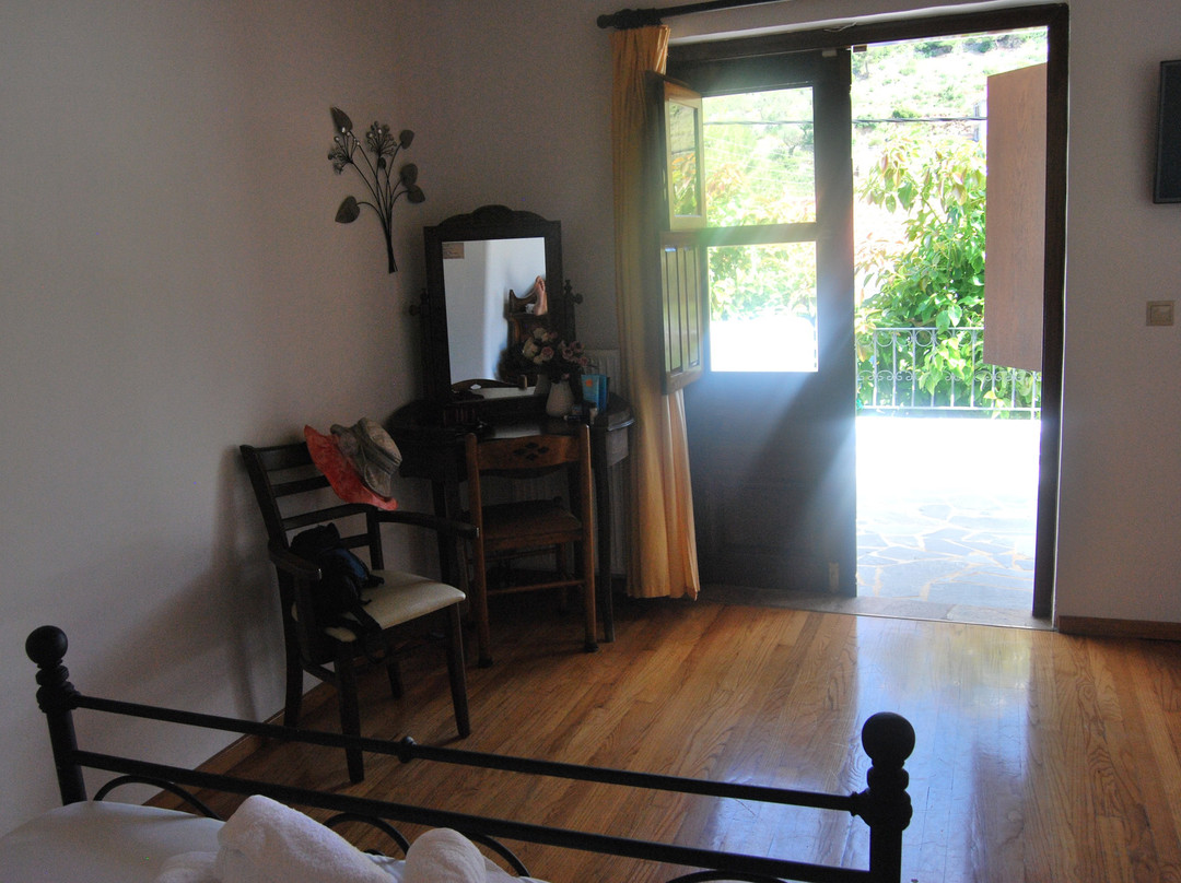 Paraliako Hotel Kyparissi主图