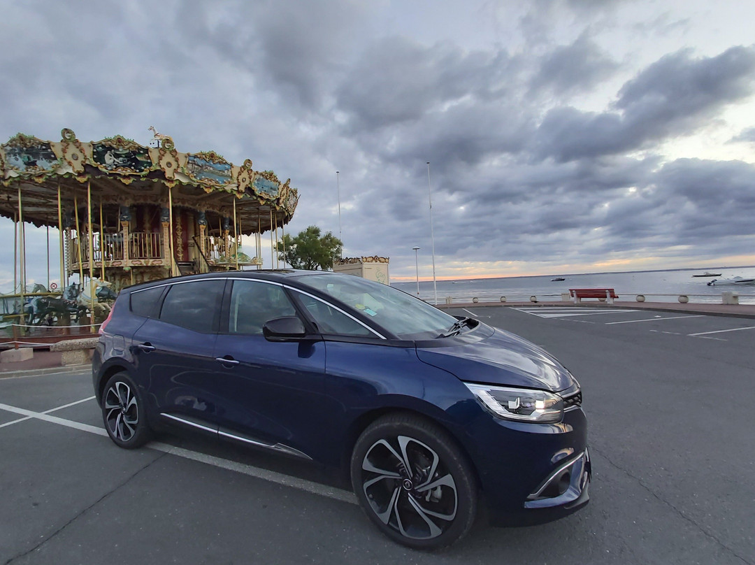 Line limousine-波尔多必去景点