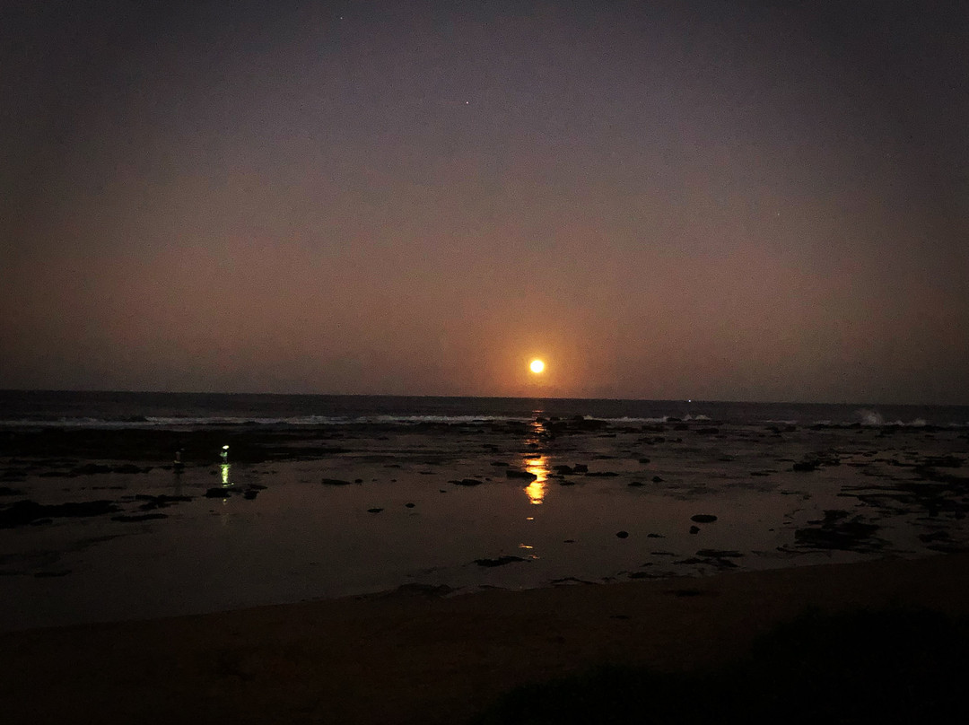 蓝礁湖海滩度假酒店主图