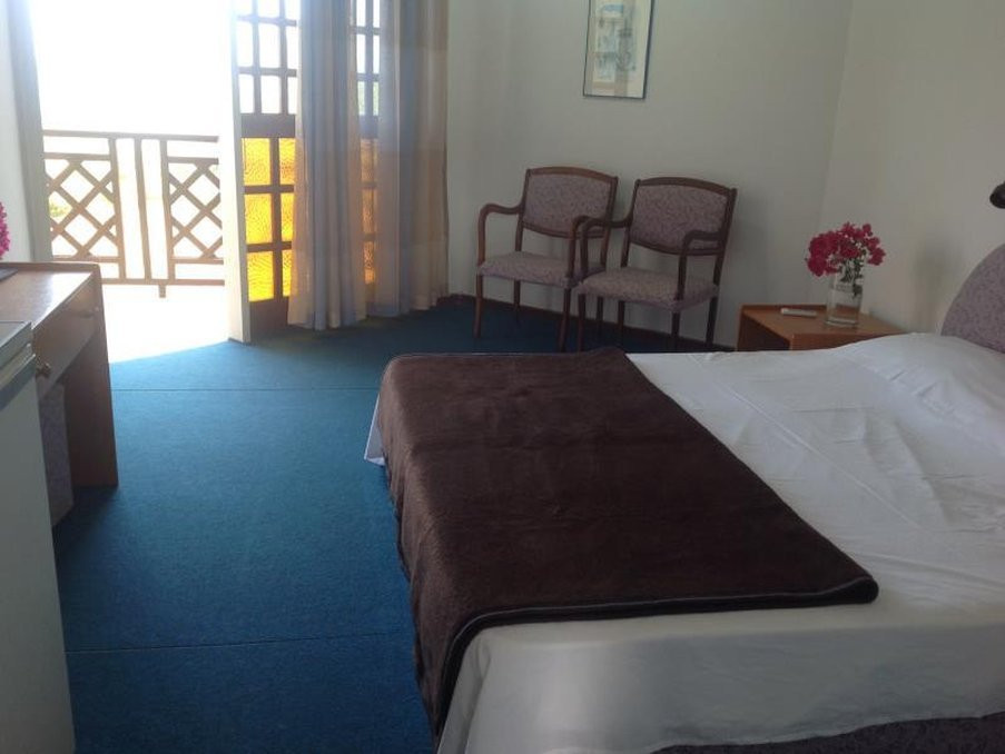 居泽尔亚丽俱乐部酒店主图