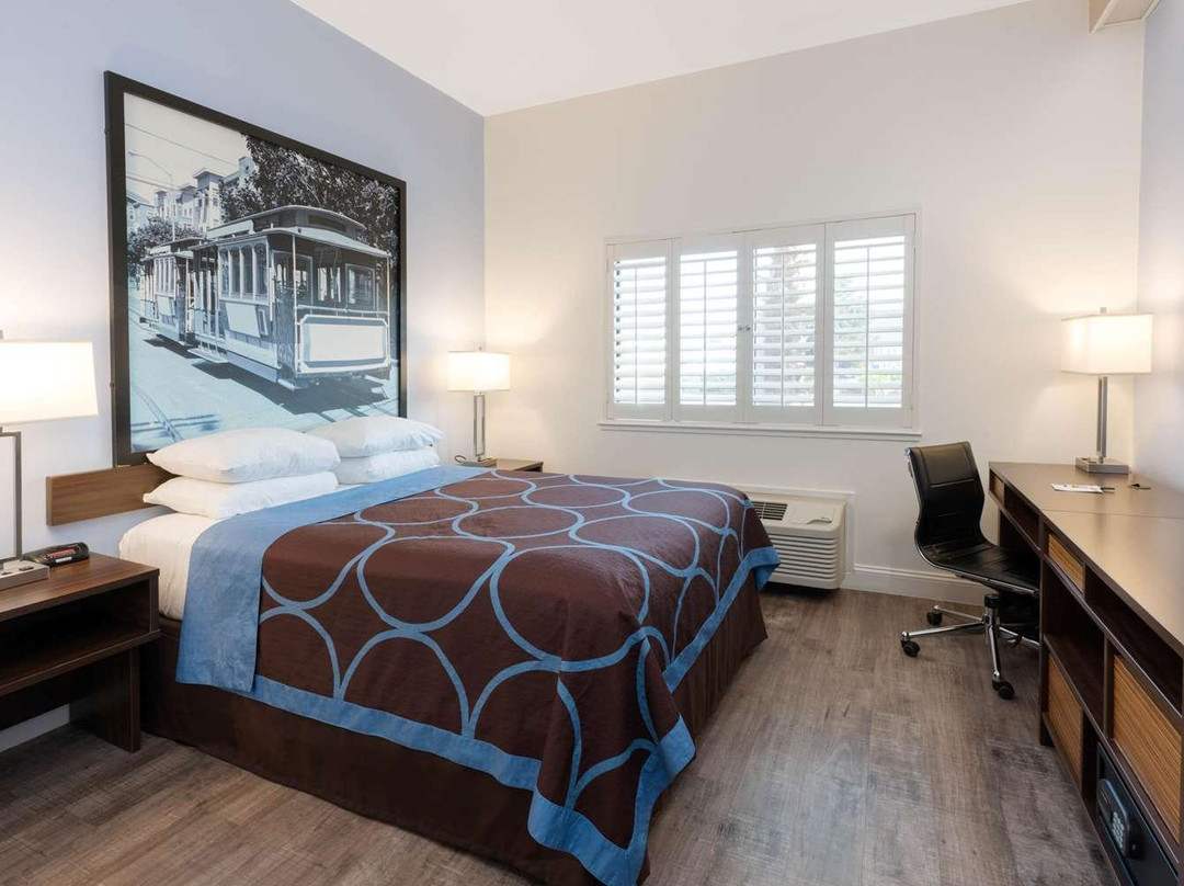 旧金山机场西速8酒店主图