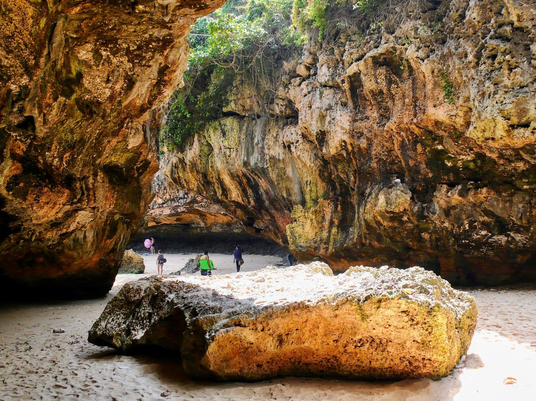 Ulu Watu Beach景点图片