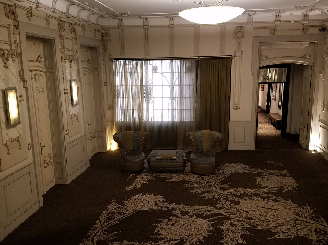 萨沃伊酒店主图